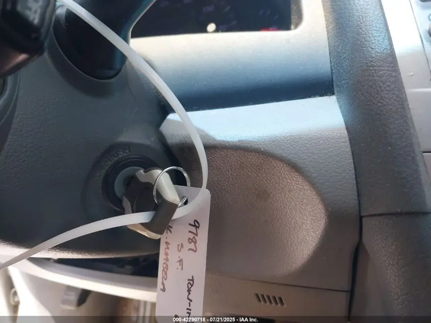 2010 TOYOTA CAMRY XLE