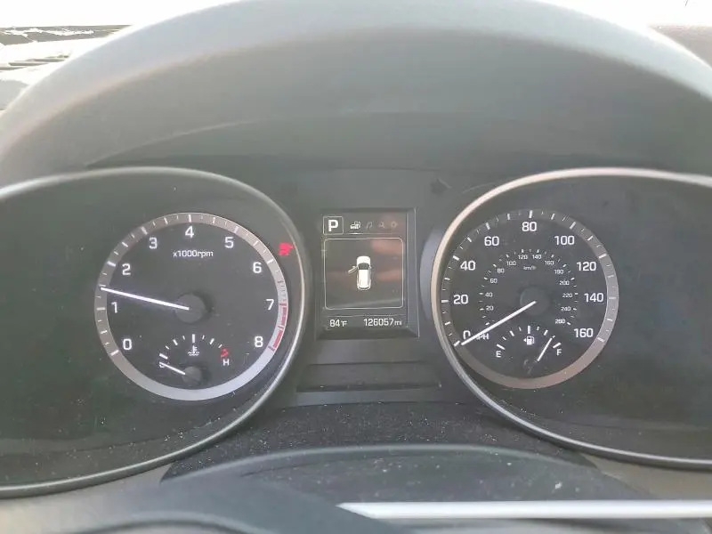2017 HYUNDAI SANTA FE SE  