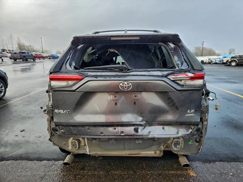 2019 TOYOTA RAV4 LE  