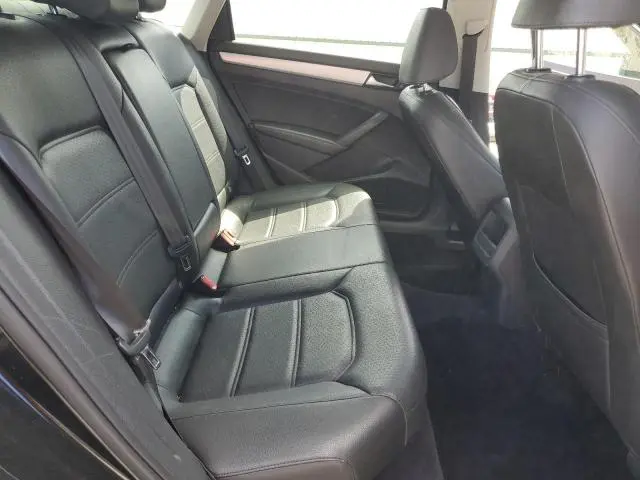 2014 VOLKSWAGEN PASSAT S  
