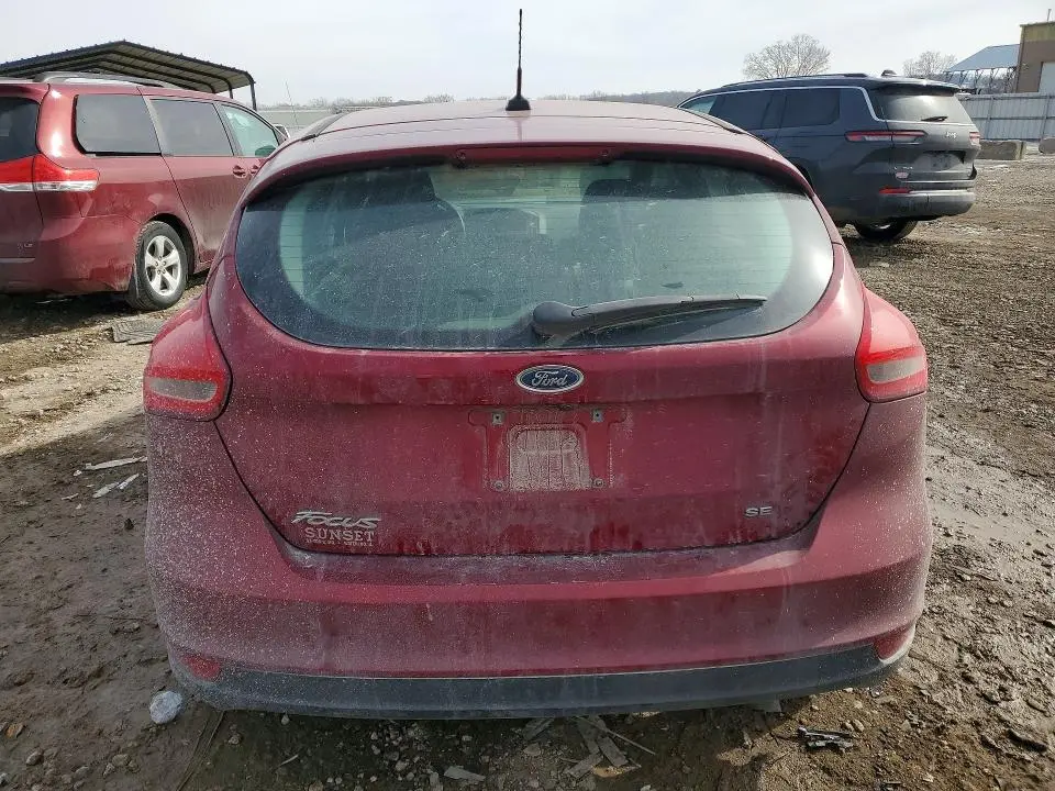 2017 FORD FOCUS SE  