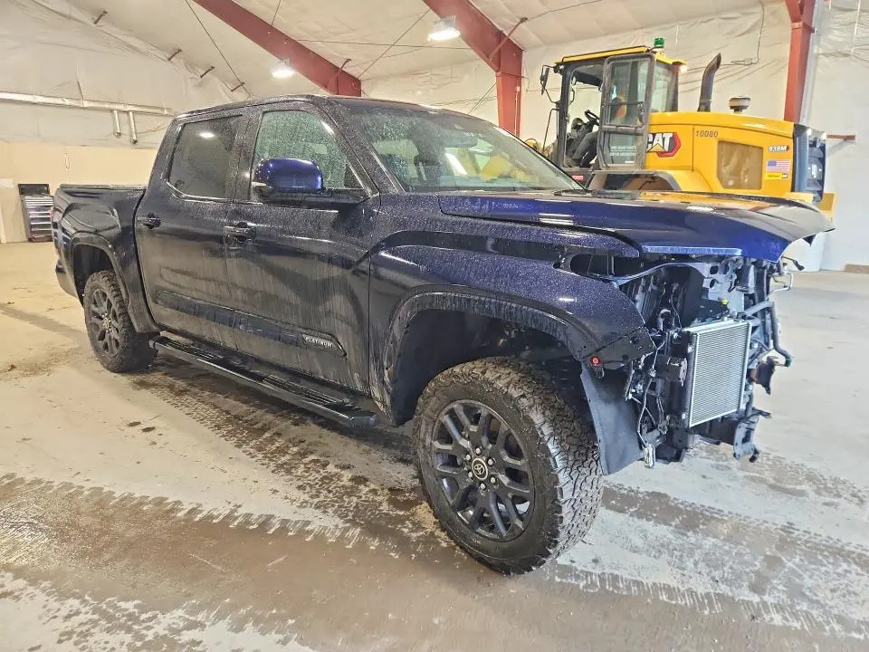 2023 TOYOTA TUNDRA PLATINUM  