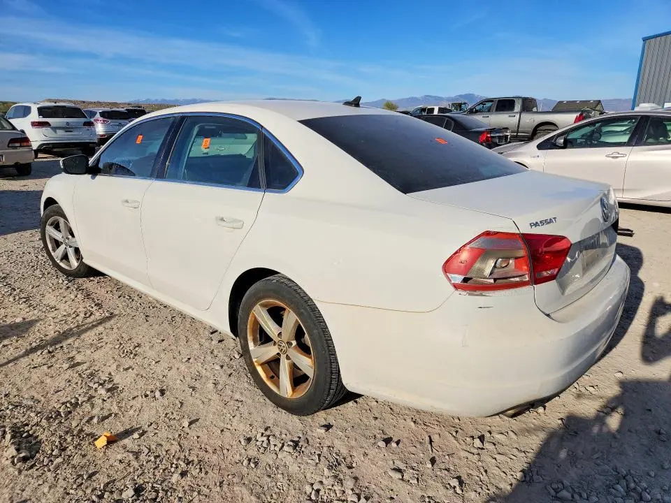2014 VOLKSWAGEN PASSAT SE  