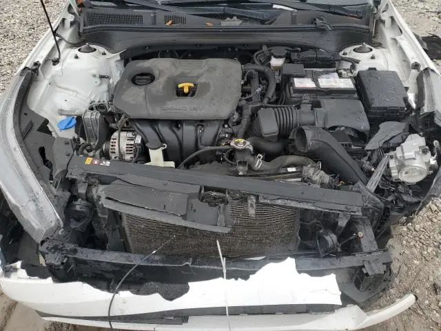 2023 KIA FORTE LX  