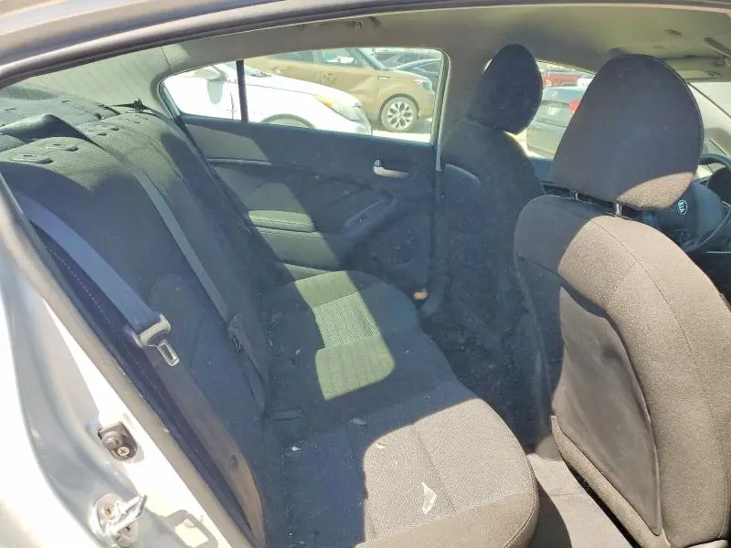 2018 KIA FORTE LX  