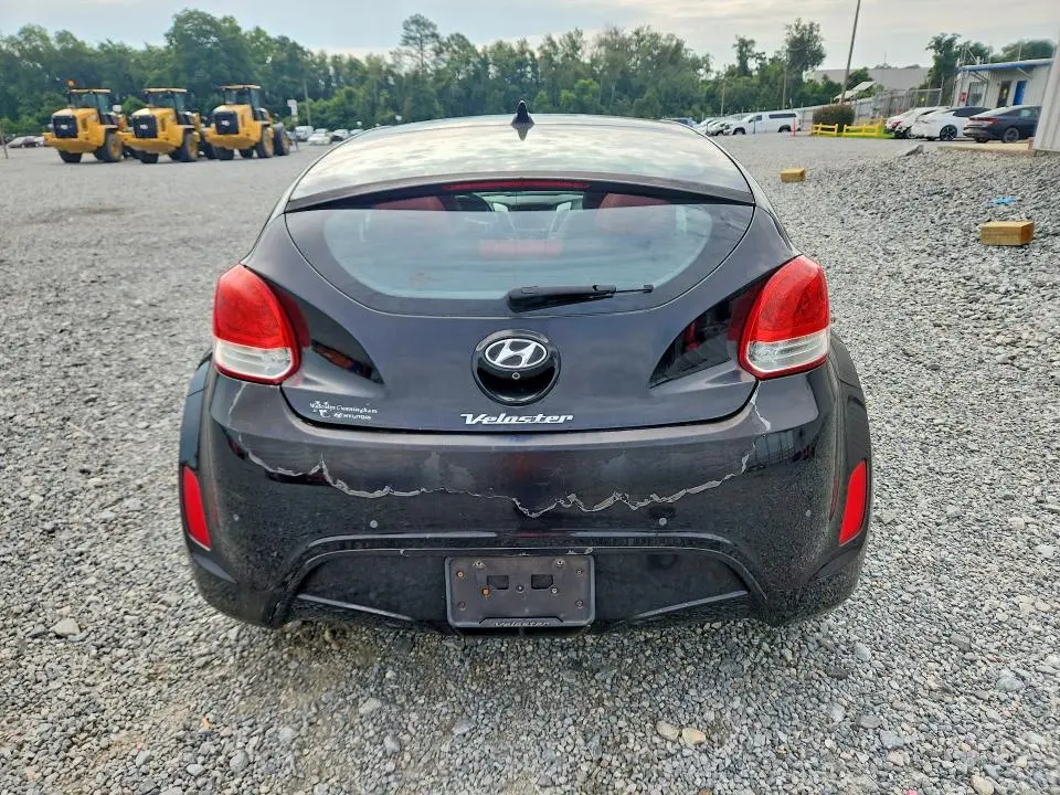 2013 HYUNDAI VELOSTER BASE  
