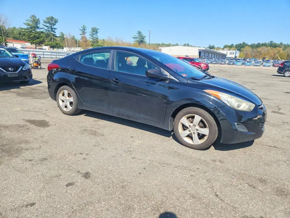 2011 HYUNDAI ELANTRA GLS  