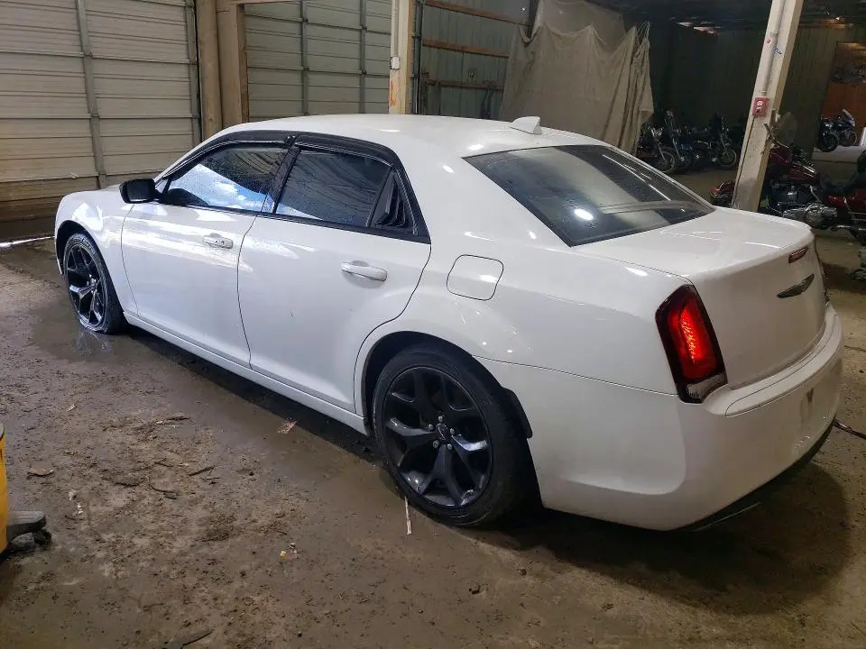 2022 CHRYSLER 300 TOURING  