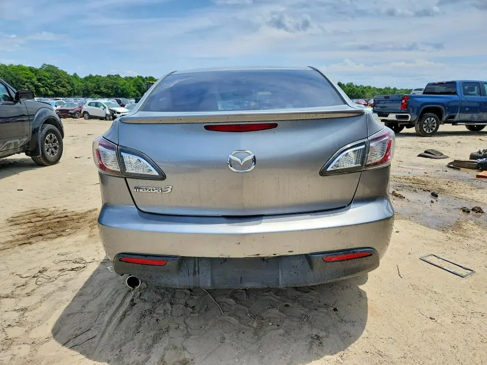 2010 MAZDA 3 I  