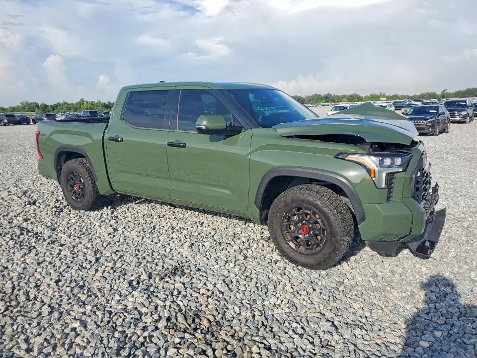 2022 TOYOTA TUNDRA CREWMAX LIMITED  