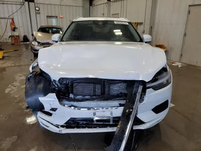 2021 VOLVO XC60 T5 MOMENTUM  