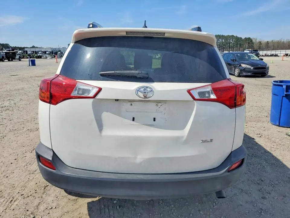 2013 TOYOTA RAV4 XLE  