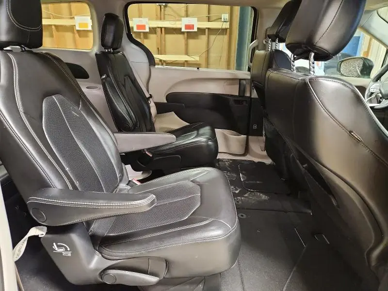 2020 CHRYSLER VOYAGER LXI  