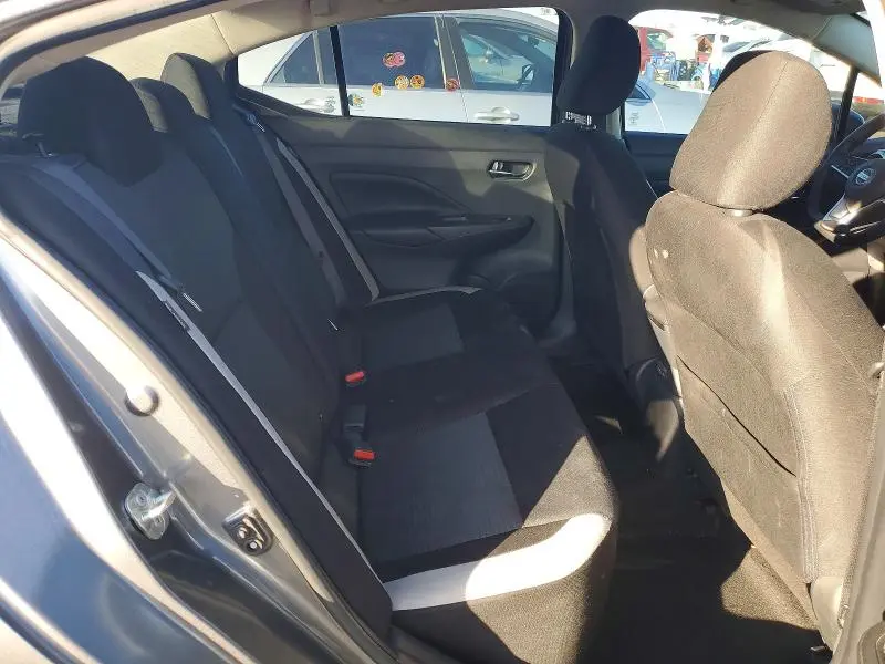 2020 NISSAN VERSA SV  