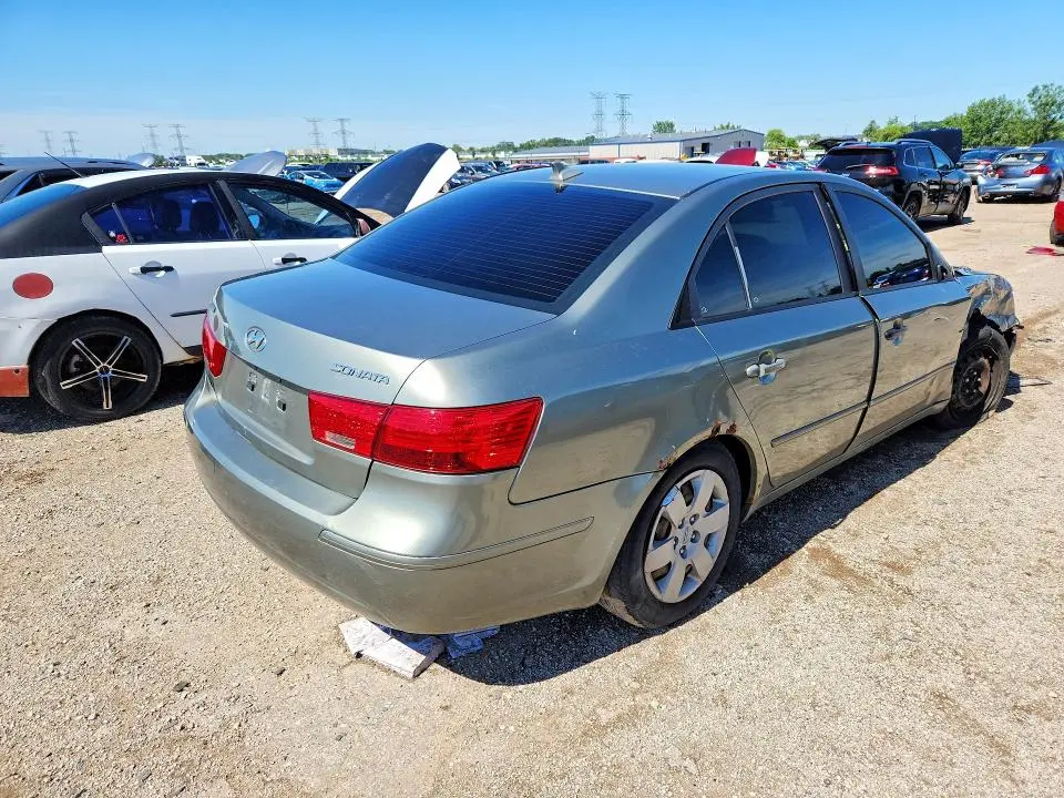 2010 HYUNDAI SONATA GLS  