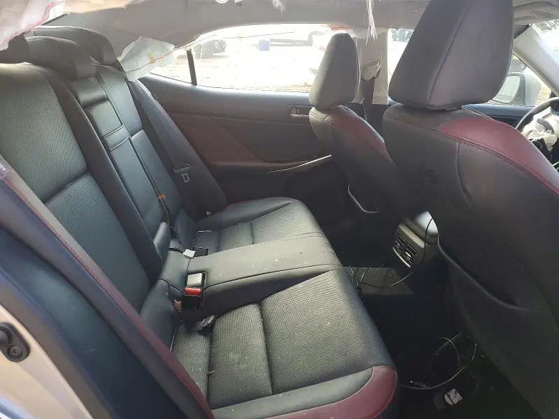 2018 LEXUS IS 300 BASE  