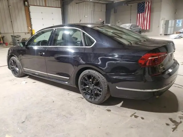2017 VOLKSWAGEN PASSAT S  
