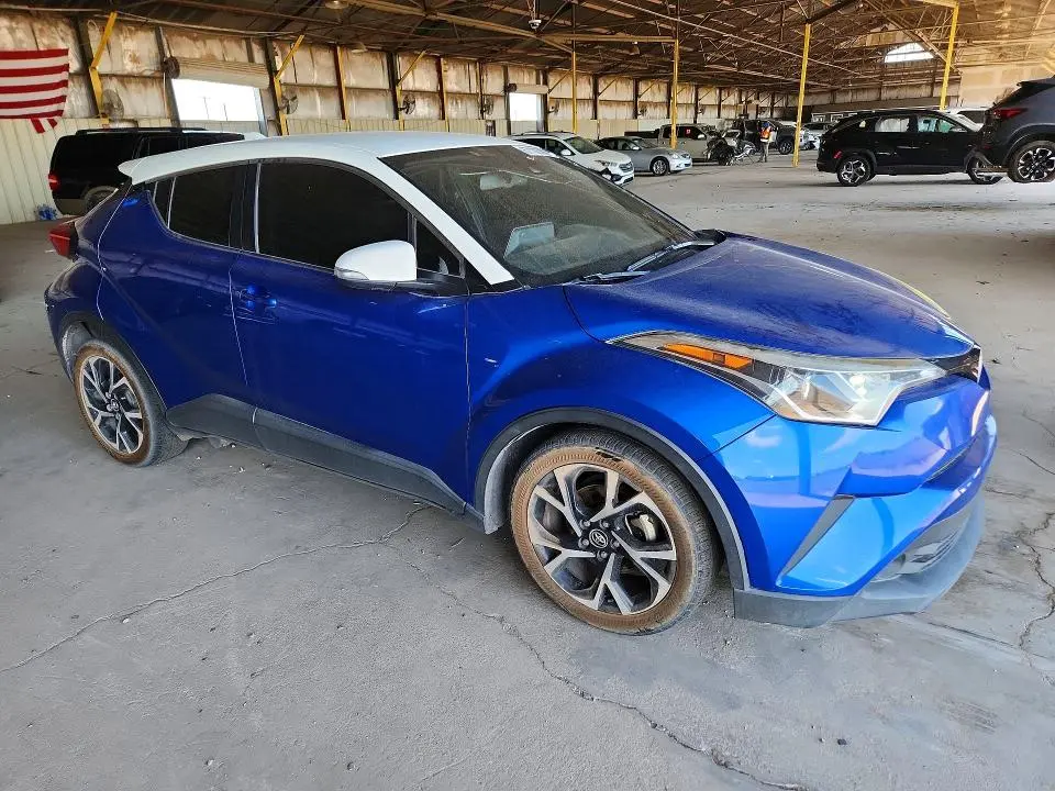 2019 TOYOTA C-HR XLE  