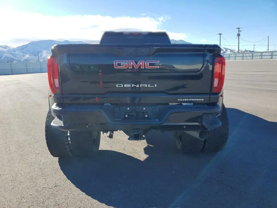 2021 GMC SIERRA K3500 DENALI  