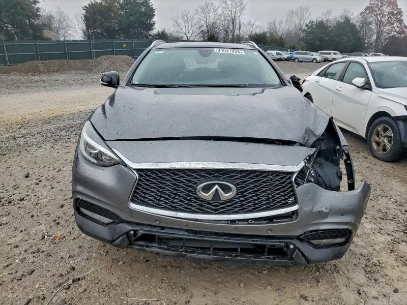 2018 INFINITI QX30 BASE  