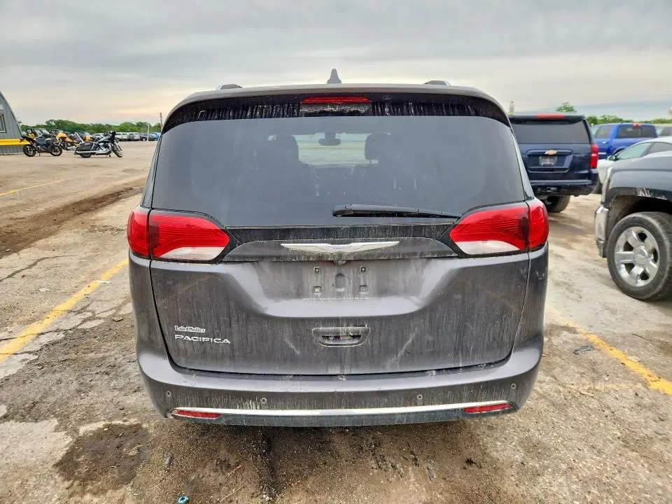2017 CHRYSLER PACIFICA TOURING L PLUS  