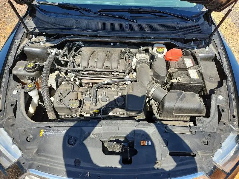 2018 FORD TAURUS SE  