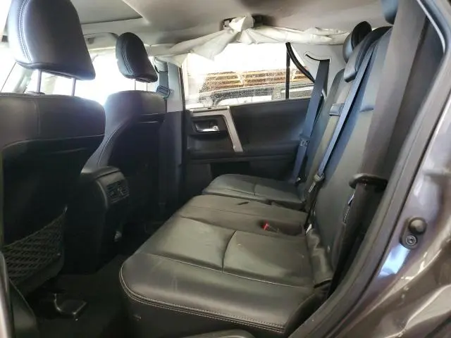 2020 TOYOTA 4RUNNER SR5  