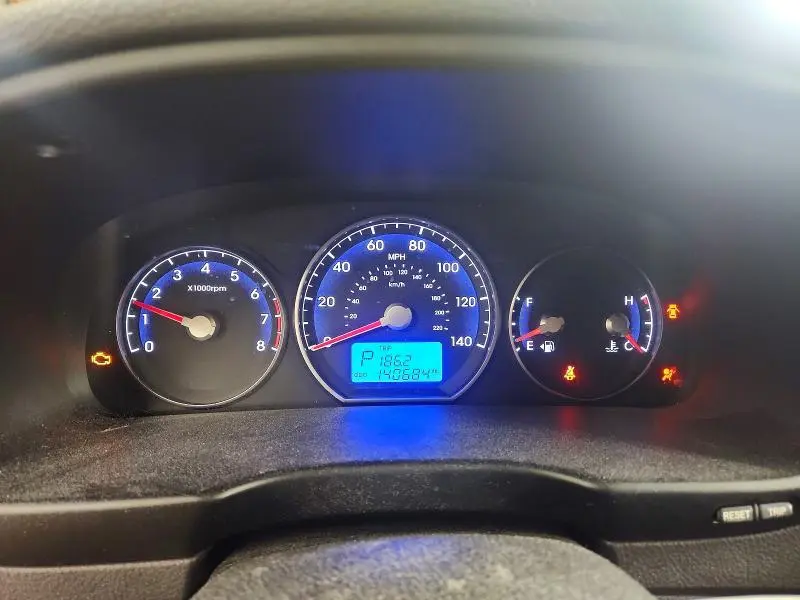 2010 HYUNDAI SANTA FE GLS  