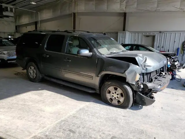 2011 CHEVROLET SUBURBAN C1500 LT  