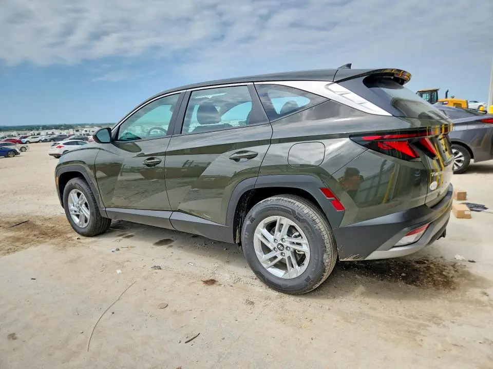 2026 HYUNDAI TUCSON SE  