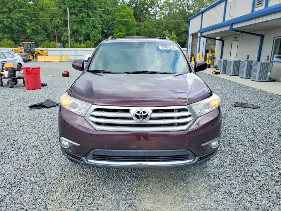 2011 TOYOTA HIGHLANDER BASE  