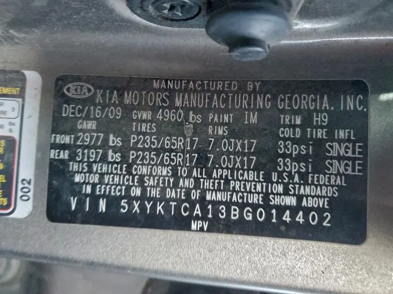 2011 KIA SORENTO BASE  