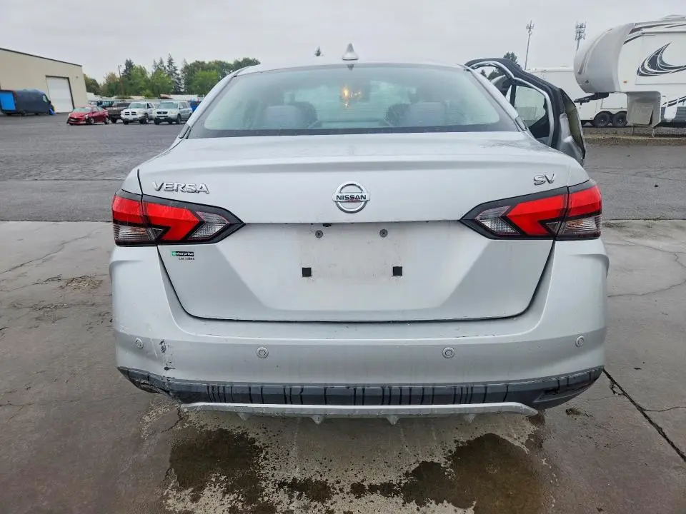 2021 NISSAN VERSA SV  