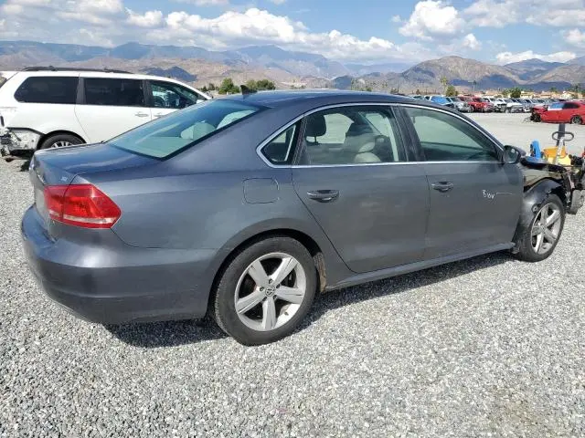 2013 VOLKSWAGEN PASSAT SE  