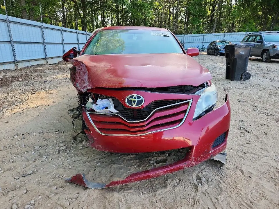 2011 TOYOTA CAMRY LE  