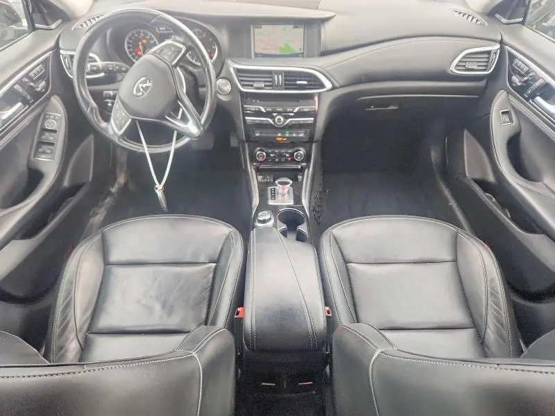 2017 INFINITI QX30 PREMIUM  