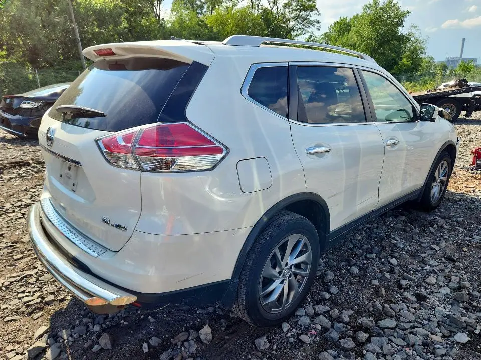 2015 NISSAN ROGUE SL  