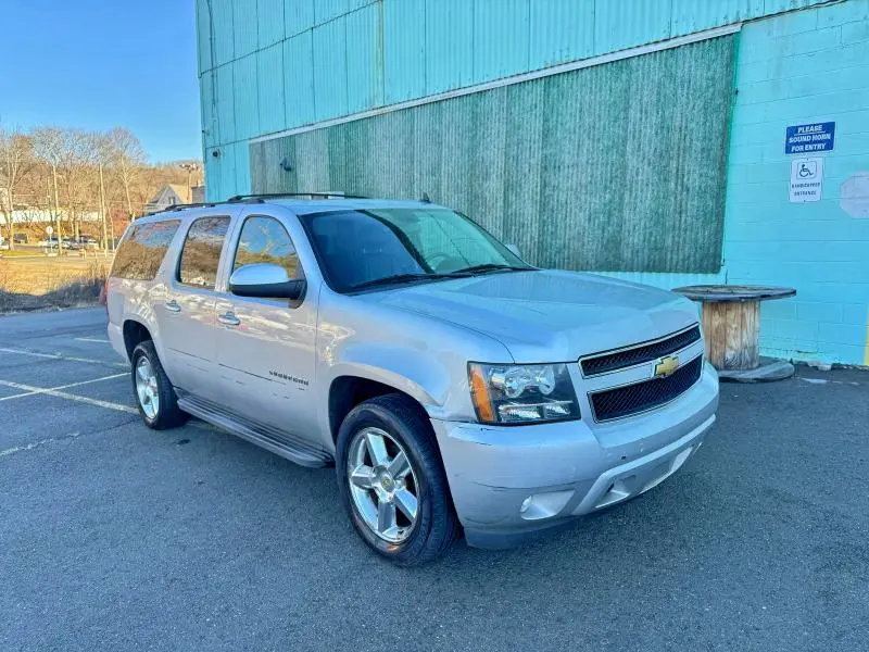 2013 CHEVROLET SUBURBAN K1500 LT  