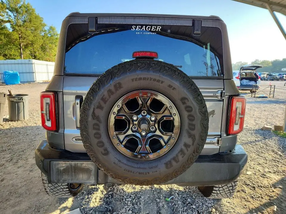 2023 FORD BRONCO BASE  