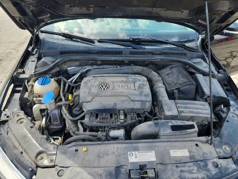 2014 VOLKSWAGEN JETTA SE  