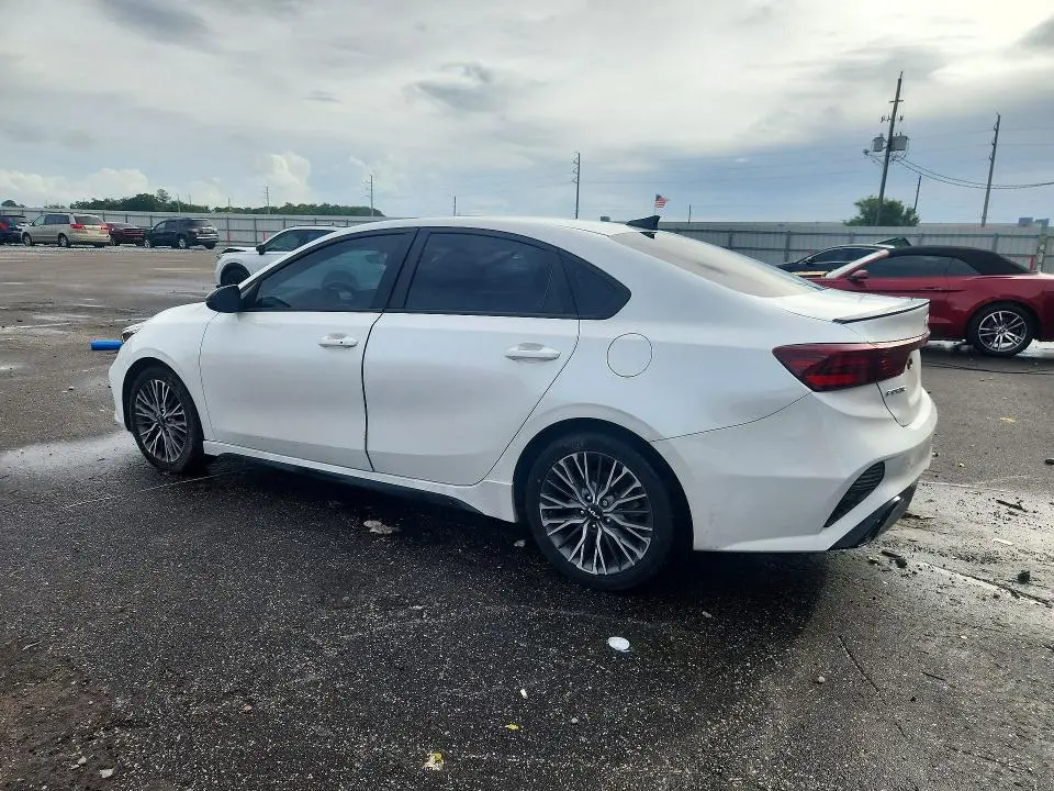 2023 KIA FORTE GT LINE  