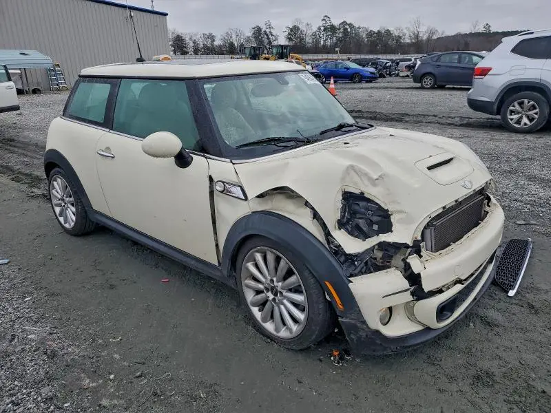 2012 MINI COOPER S  