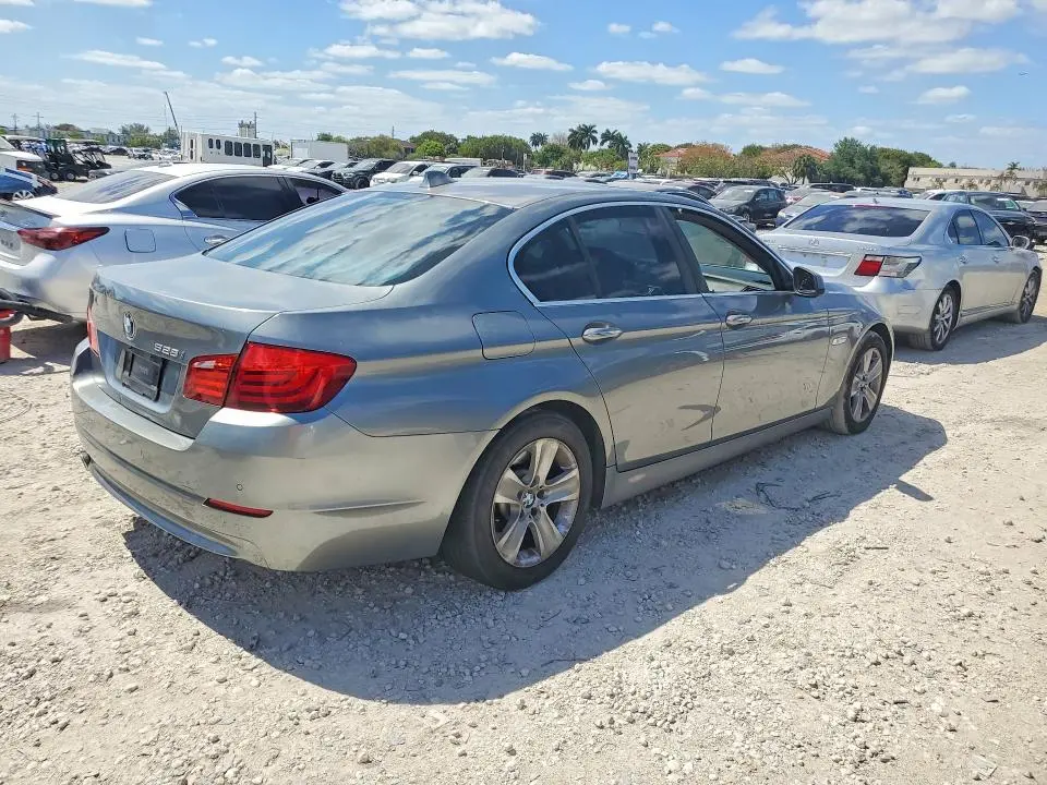 2012 BMW 528 I  