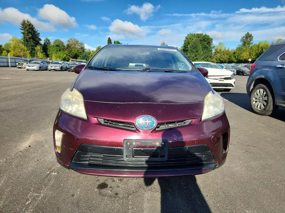 2013 TOYOTA PRIUS PERSONA SERIES SE  