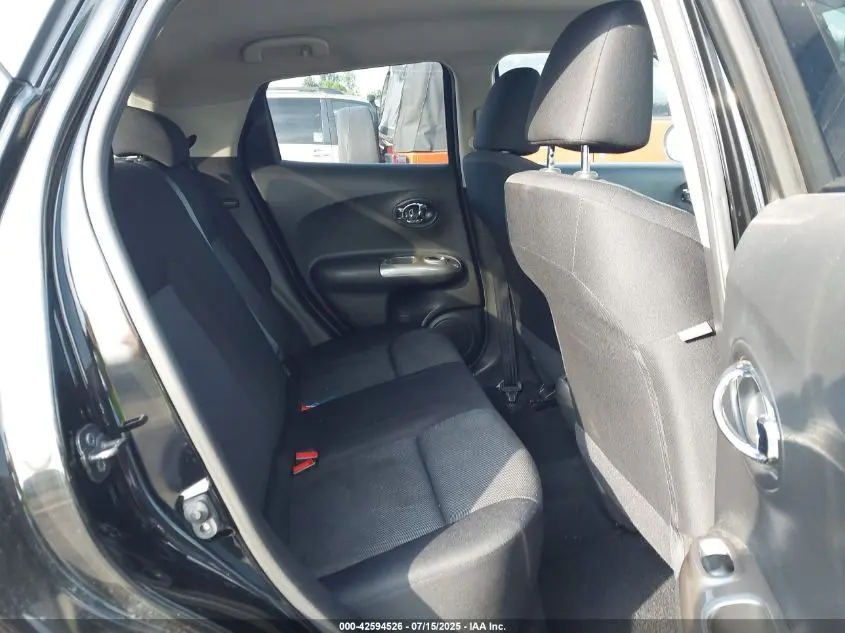 2014 NISSAN JUKE S