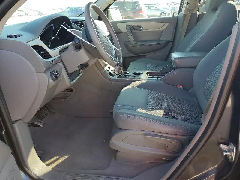 2016 CHEVROLET TRAVERSE LS  