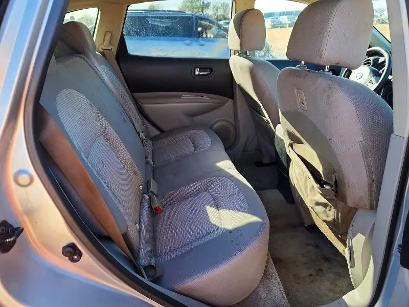 2011 NISSAN ROGUE S  