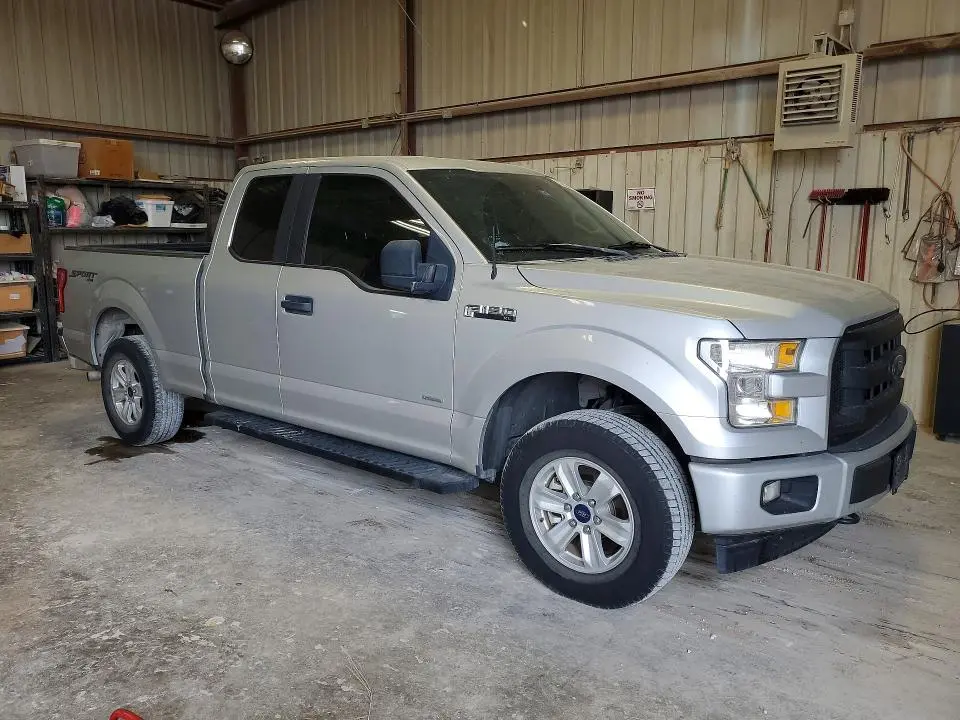 2017 FORD F150 SUPER CAB  