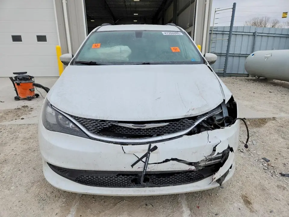 2021 CHRYSLER VOYAGER LXI  