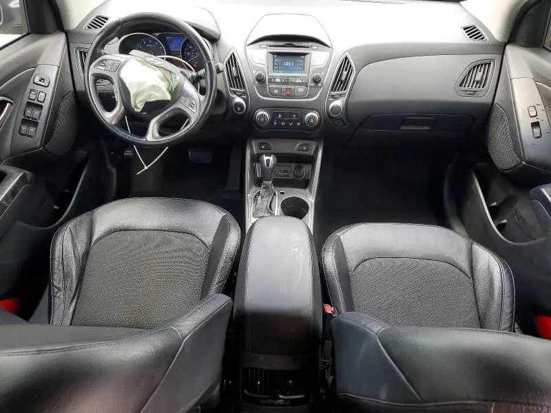 2015 HYUNDAI TUCSON SE  